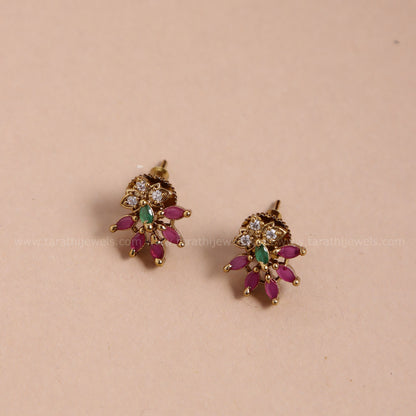 Simple Antique Flower Necklace