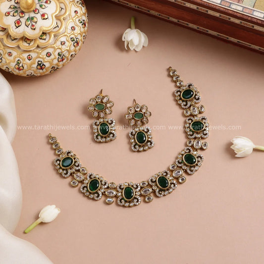 Jessy Green Stone Choker CH325