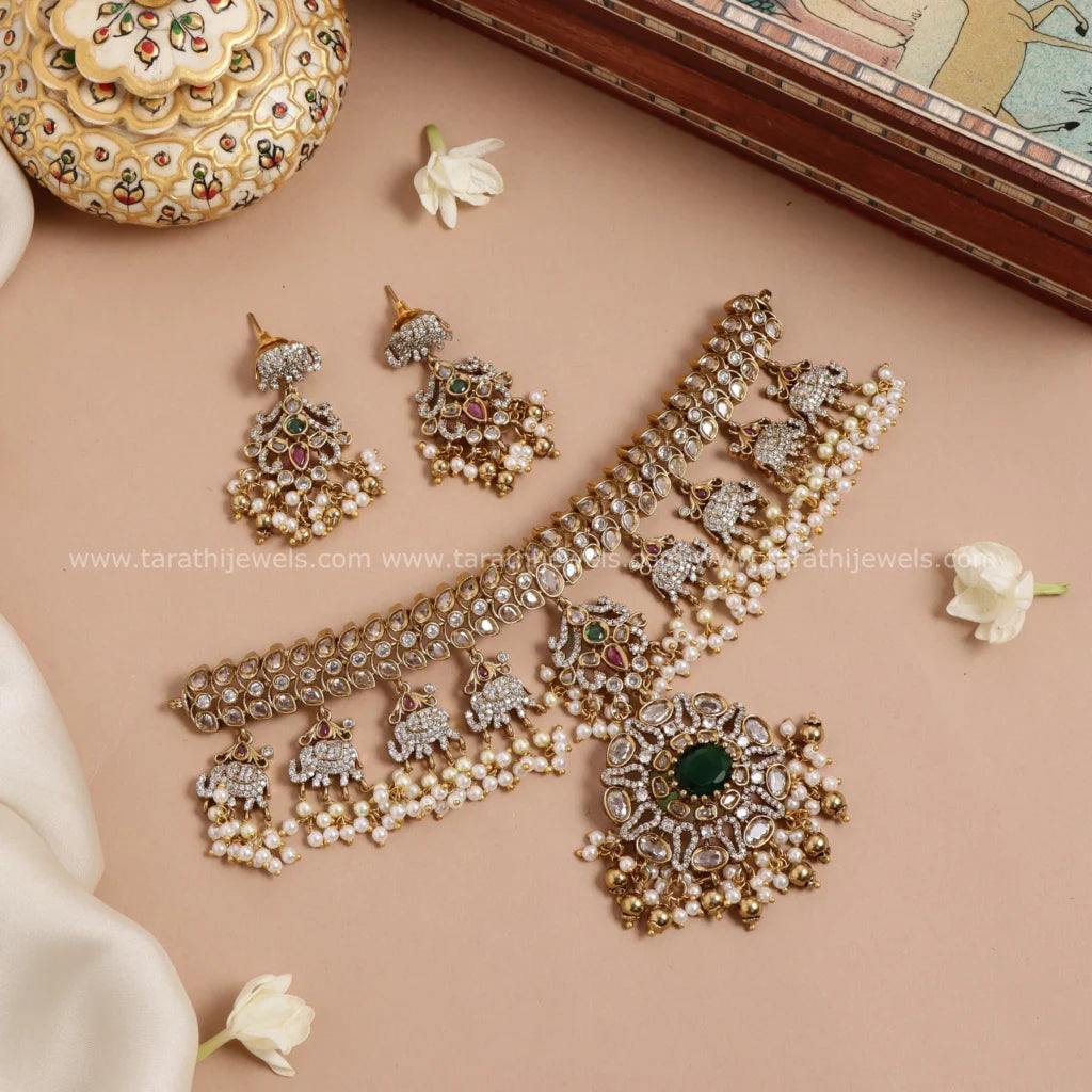 Elephant High Neck Choker CH321