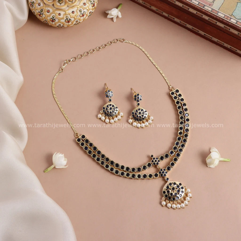 Ithanya Version2 Dark blue Kemp Necklace N738