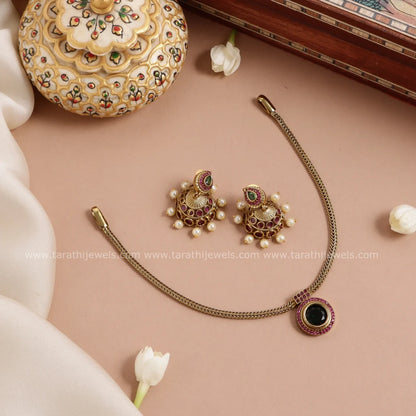 Harini Simple Choker Neckpiece CH356
