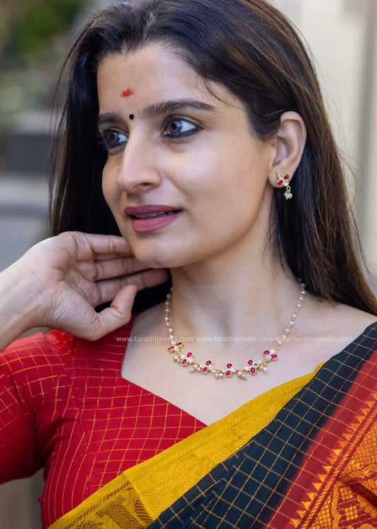 Kirthi High Neck Choker CH361