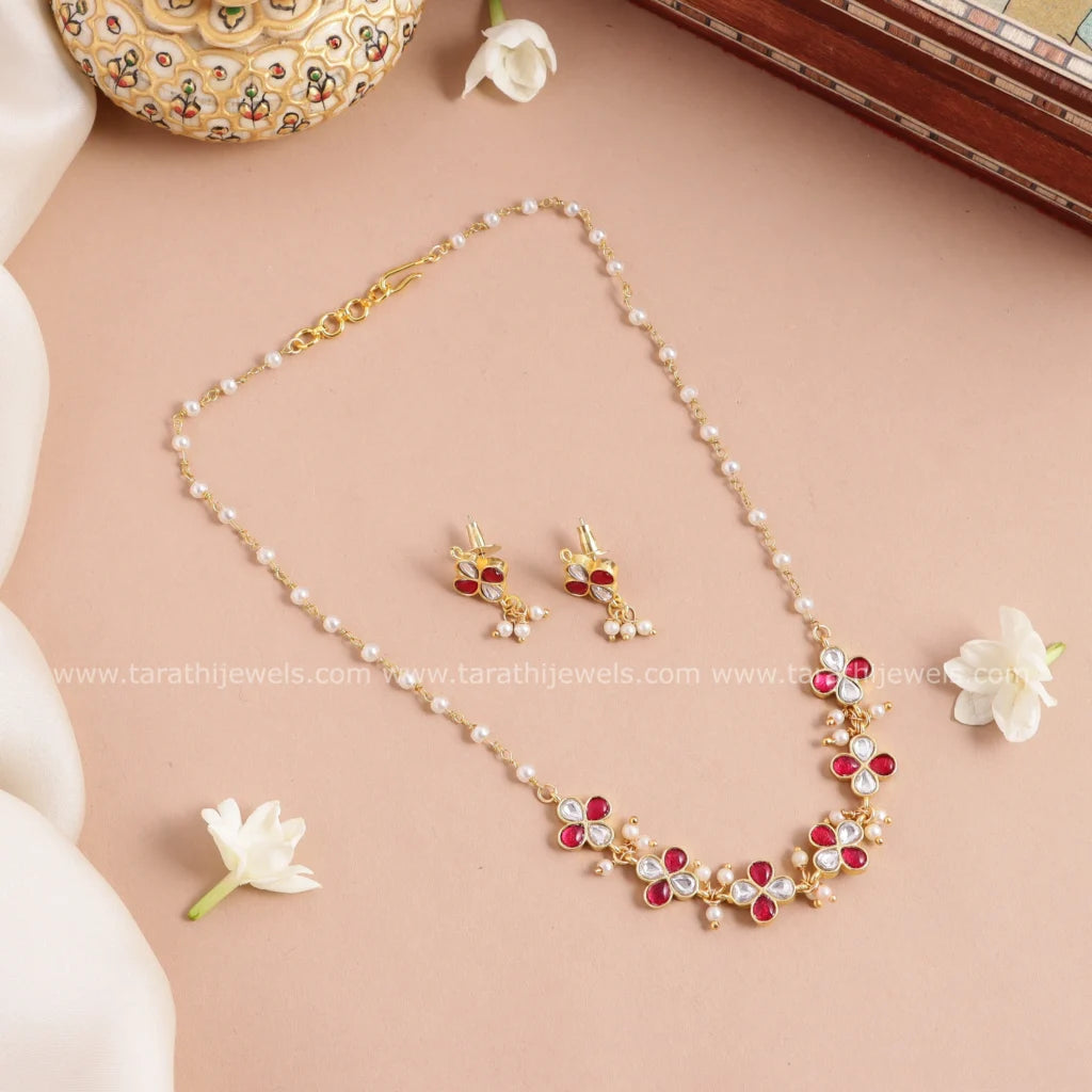 Kirthi High Neck Choker CH361