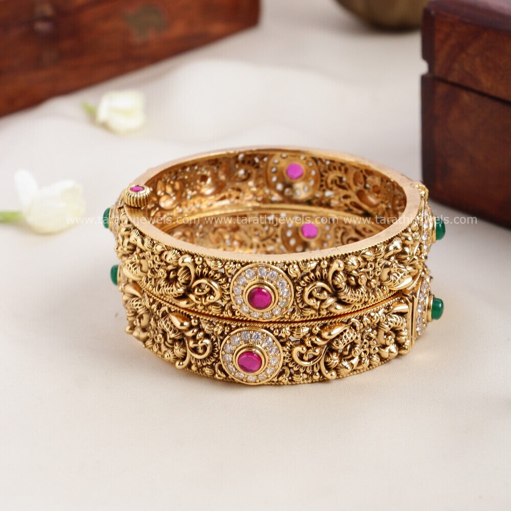 Antique Kemp Bangle BA116