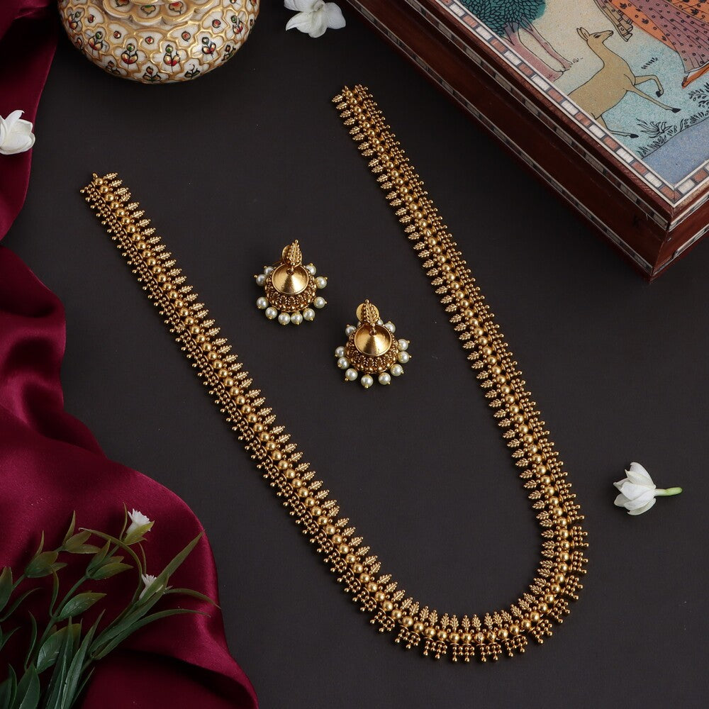 Beautiful Kerala style Leaf design Haaram HA73