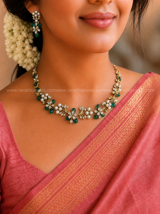 Leaf Design Ad Necklace N1041