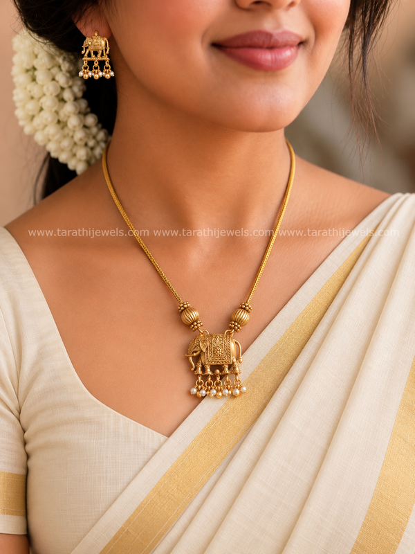 Stunning Elephant design Pendant Necklace N1060