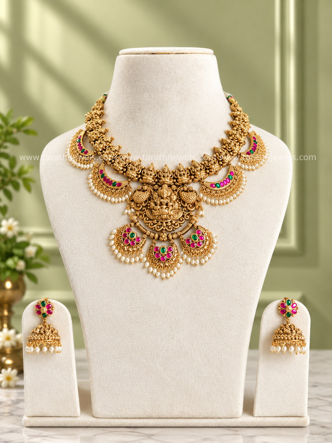 Elegant Temple Necklace N1119