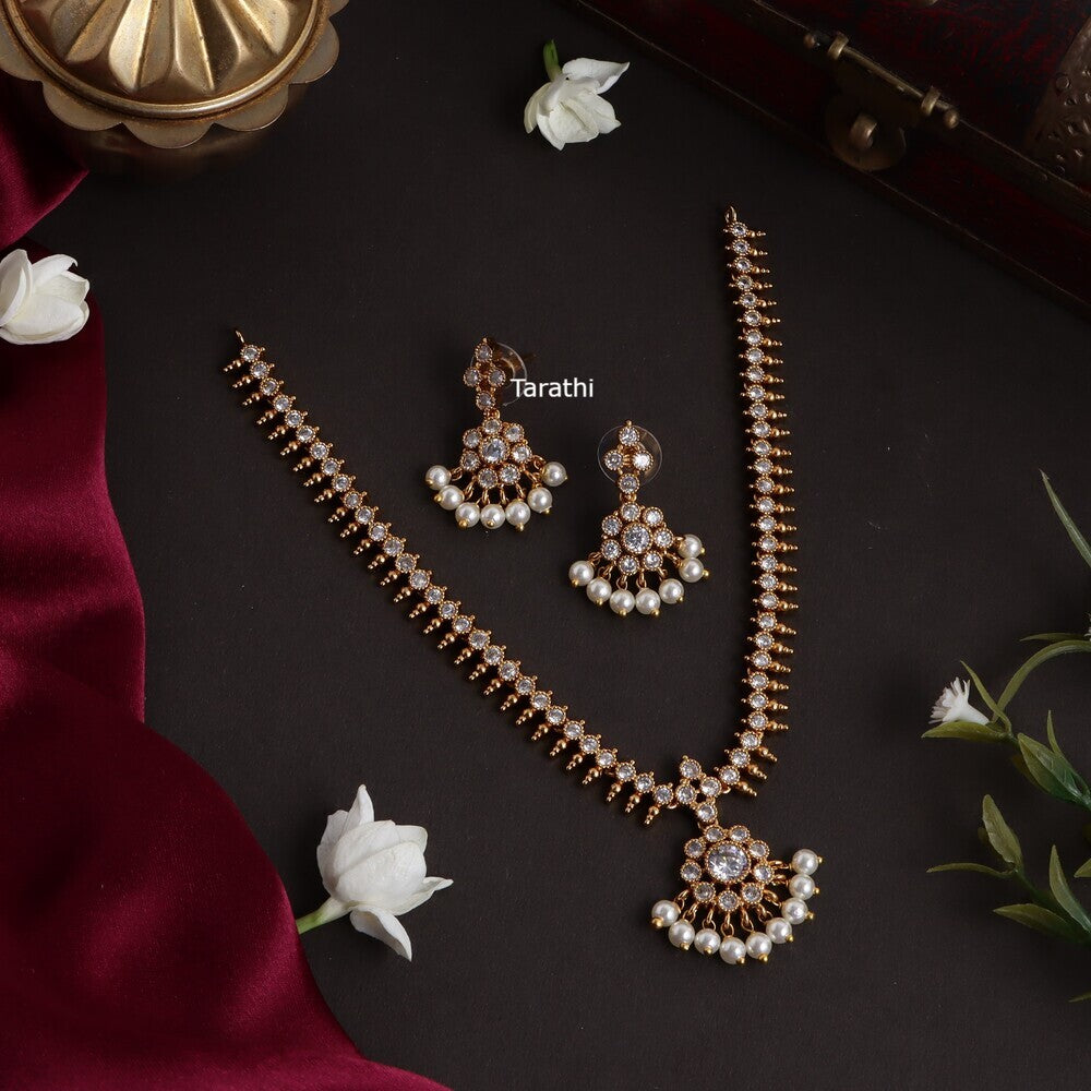 Traditional Kemp Necklace N428