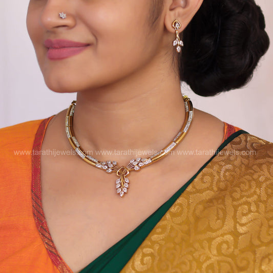 Kamali Leaf Design Necklace N457