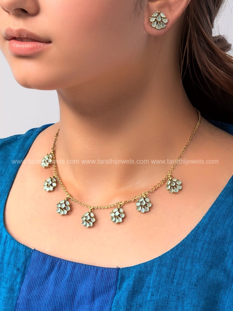 Simple Flower Necklace N480