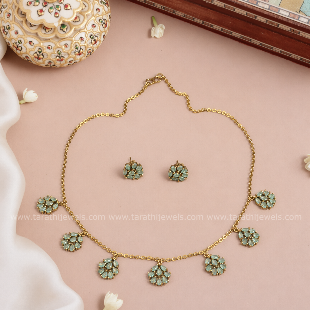 Simple Flower Necklace N480
