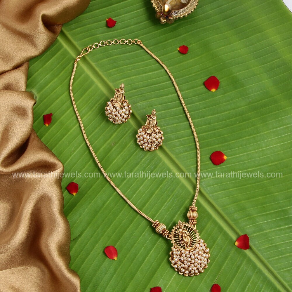 Amazing Gold Look Alike Krishna Pendant Necklace N485