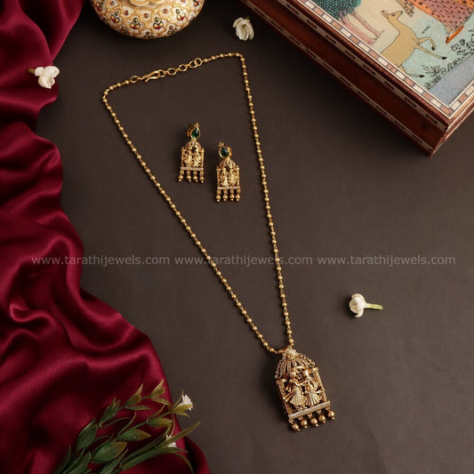Raja&Rani Pendant Neckchain N567