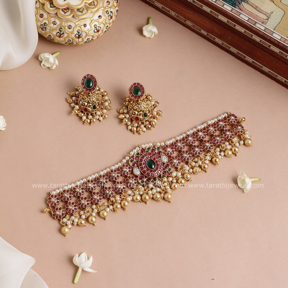 Selvi High Neck Choker N578