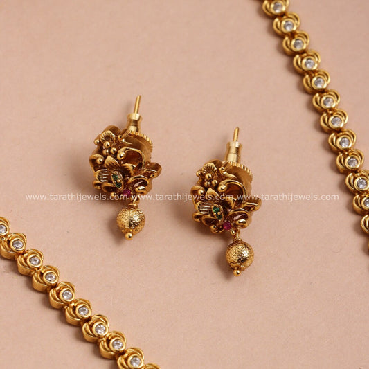 Antique Short Necklace N619