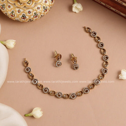 Gopika Simple Ad necklace N627