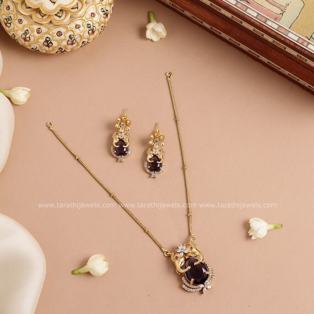 Elephant Necklace N643