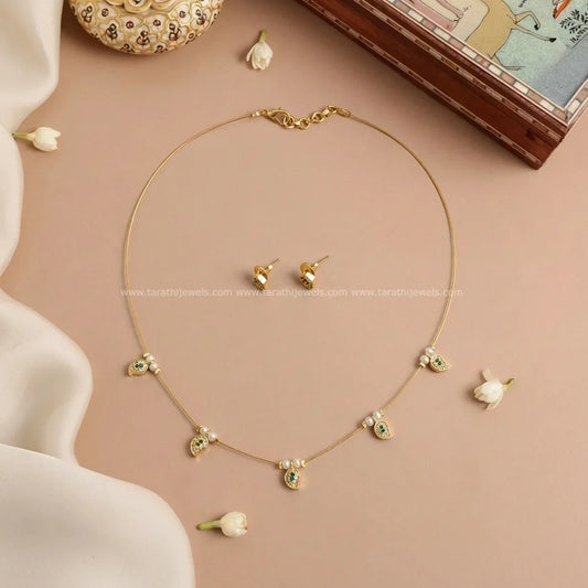 Vaishu Invisible Necklace N722