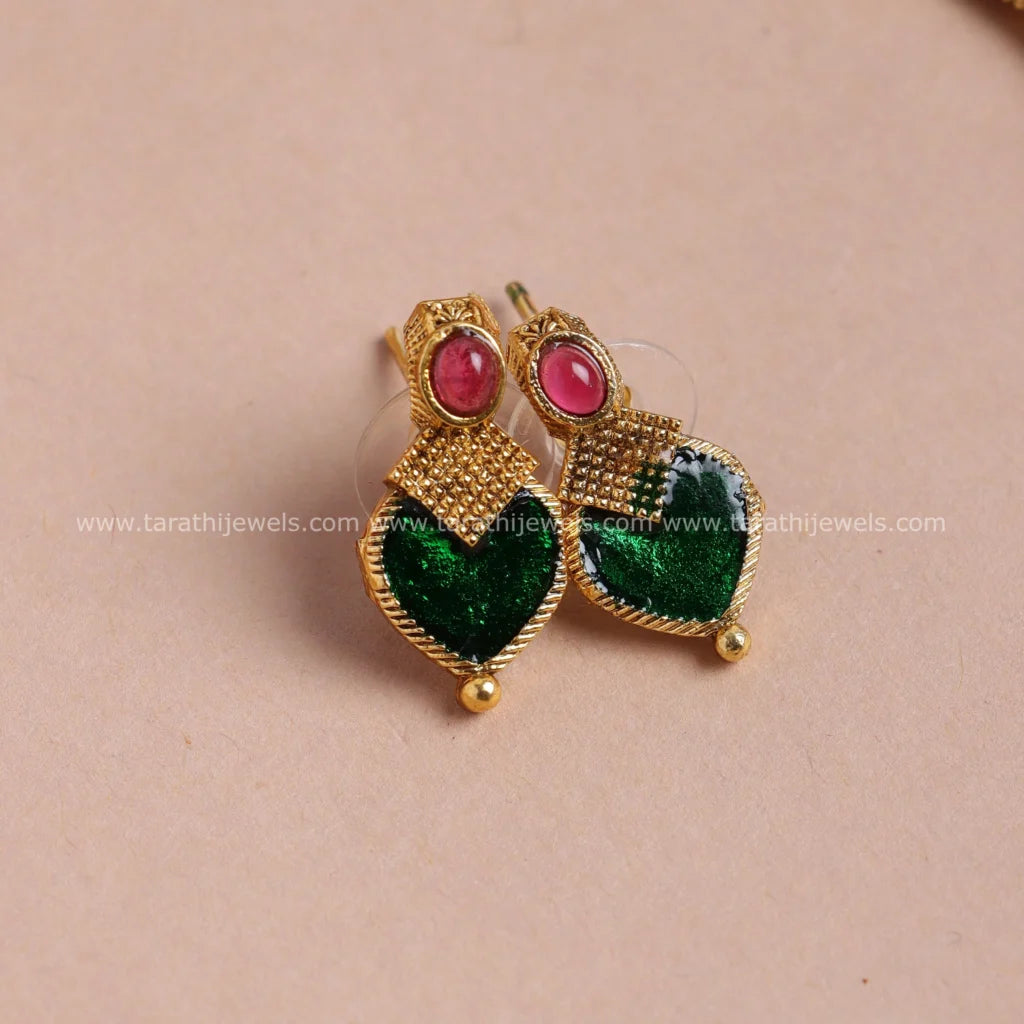 Gold Finish Palak Necklace N773