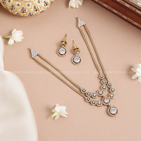 Ad short Necklace