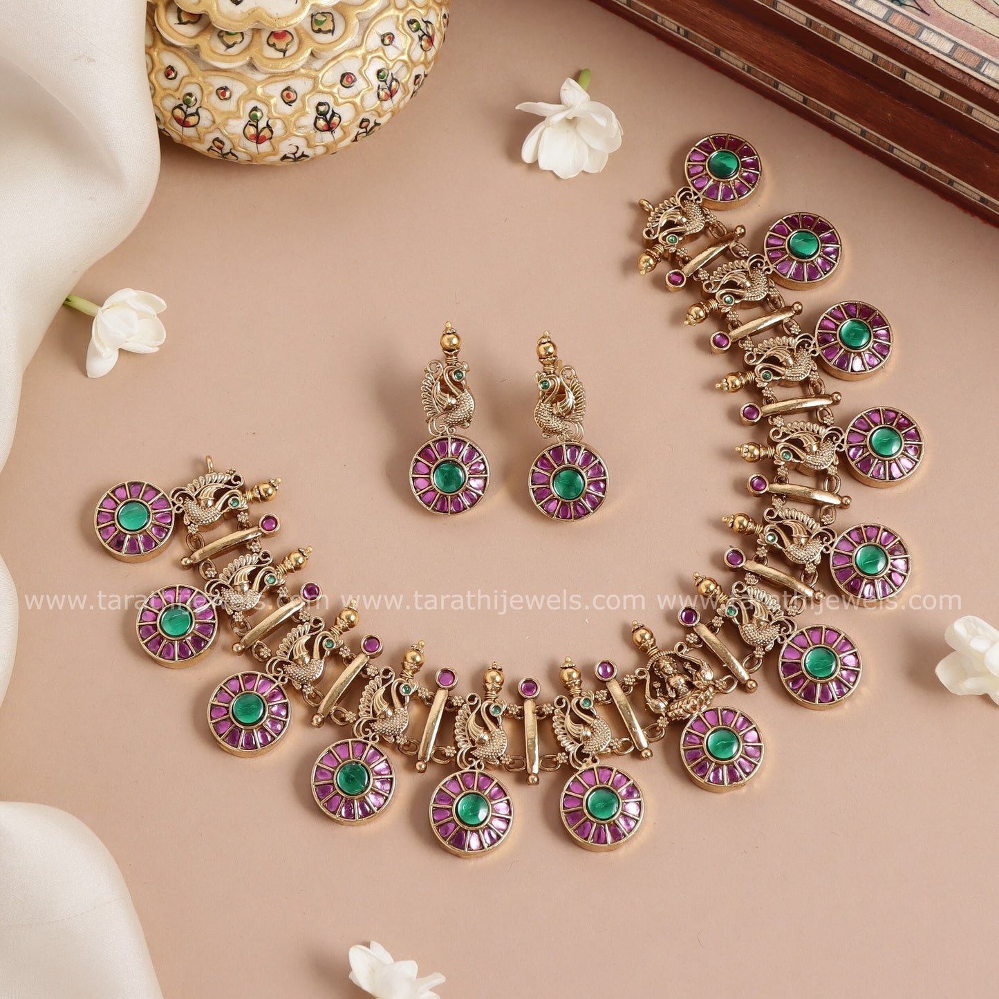 Tarathi Jadau Kundan Necklace