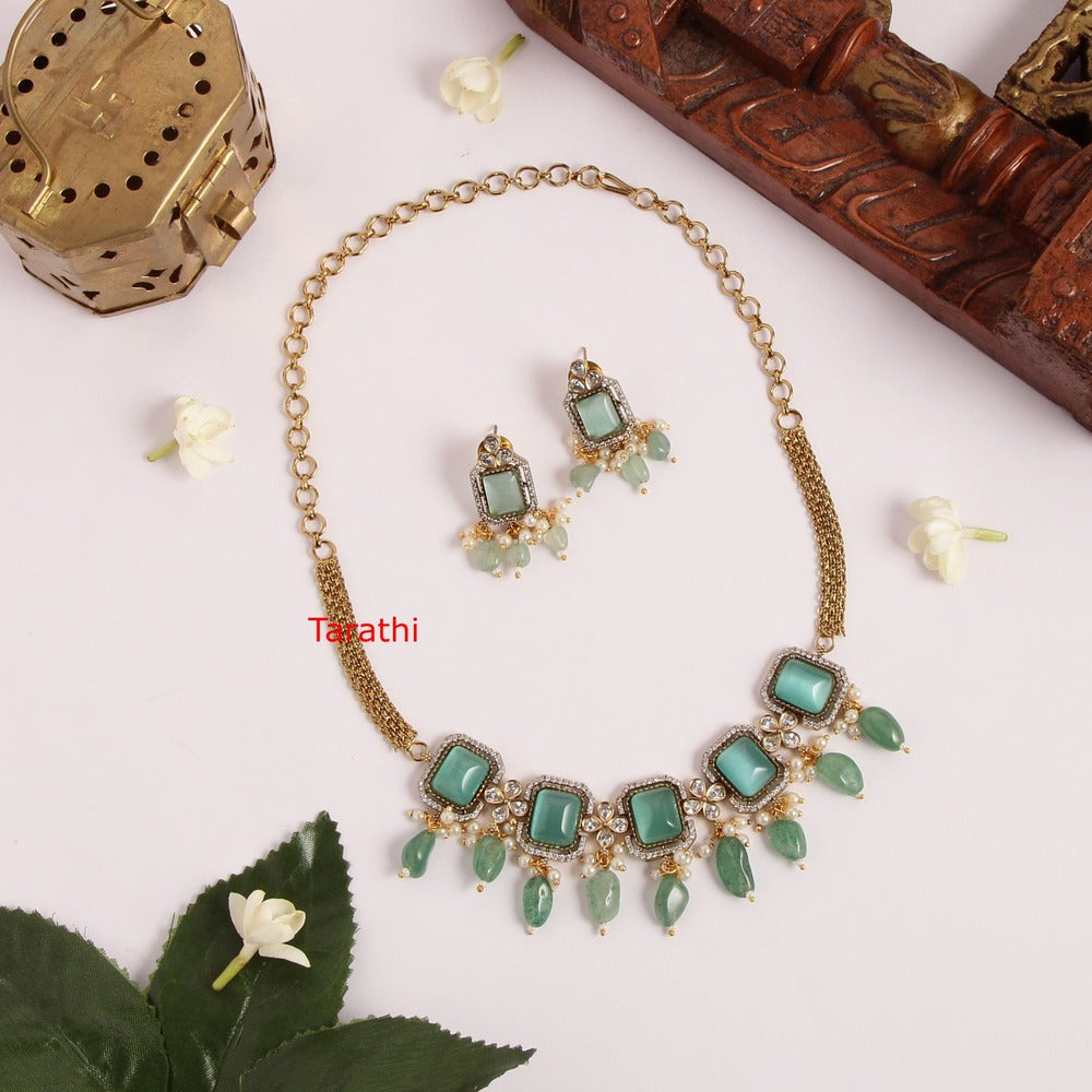 Victorian Choker CH209