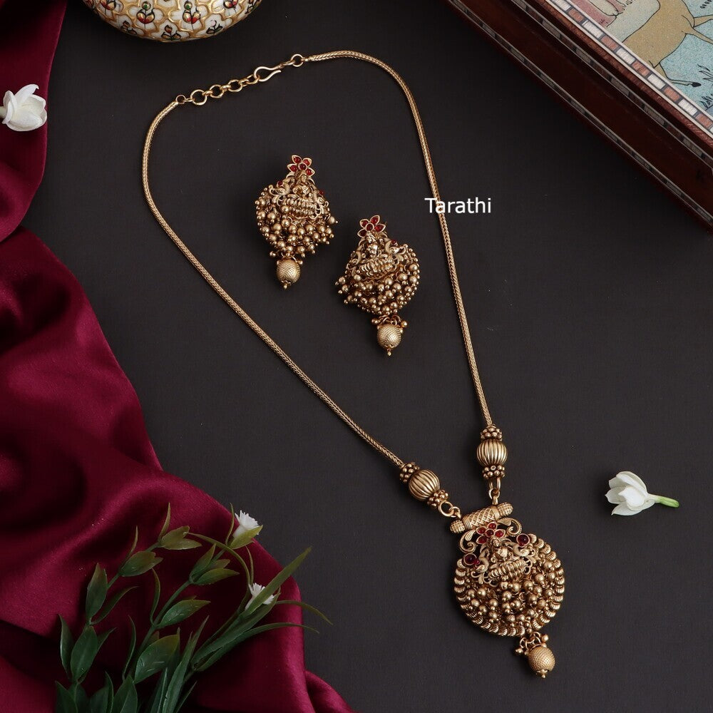 Lakshmi Pendant Short Chain N433