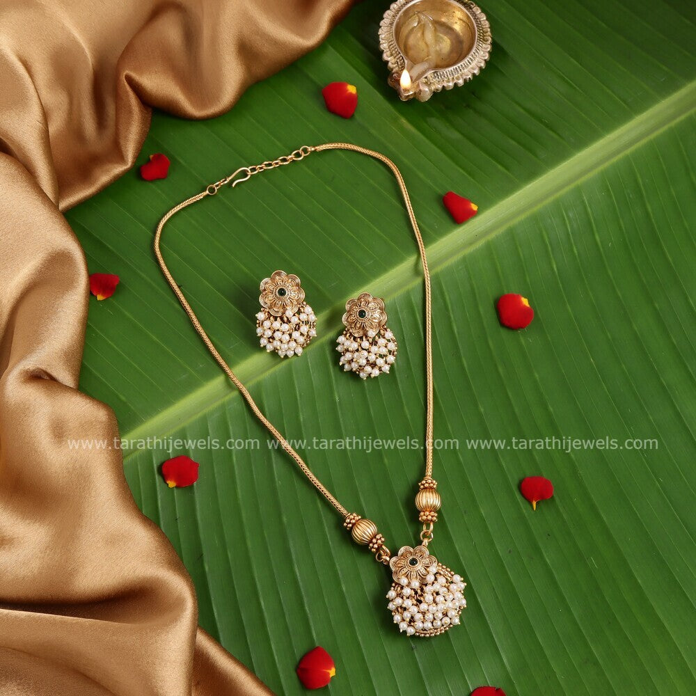 Vennila Pearl Necklace N521