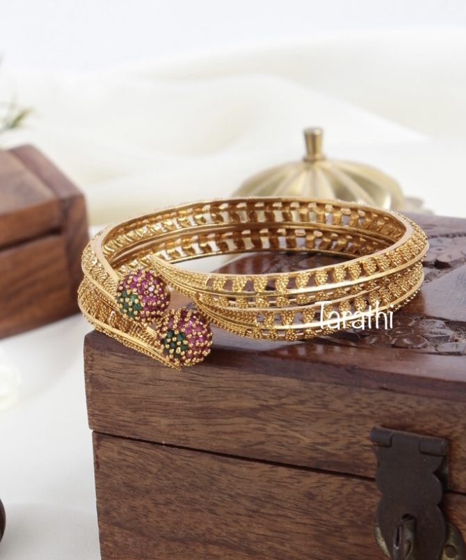 Antique Ball Design Ruby and Green Bangle