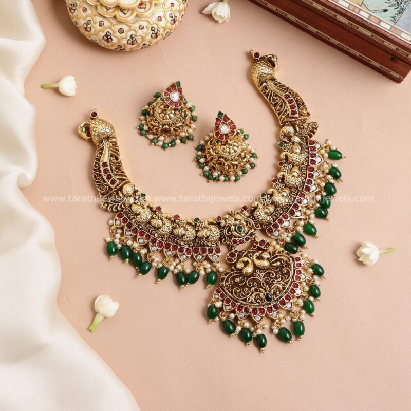 Vedika Antique Necklace N472
