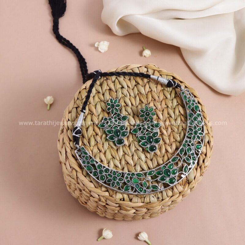 Oxidized Choker Short Neckpiece S01