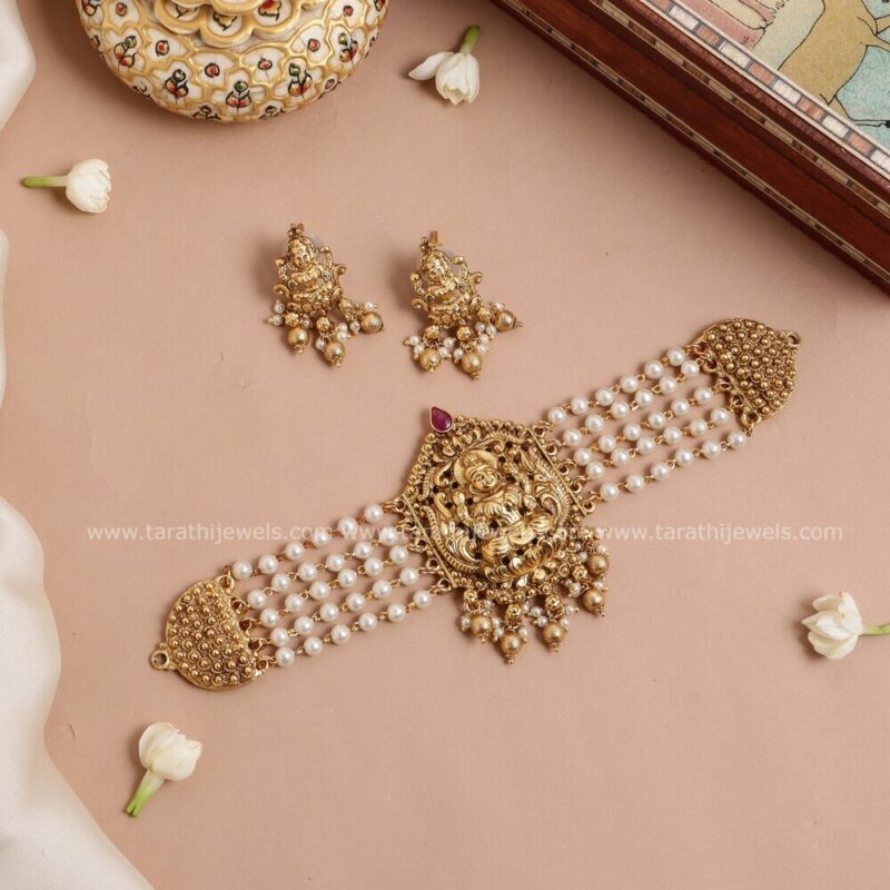 Lakshmi Pearl High Neck Choker CH316