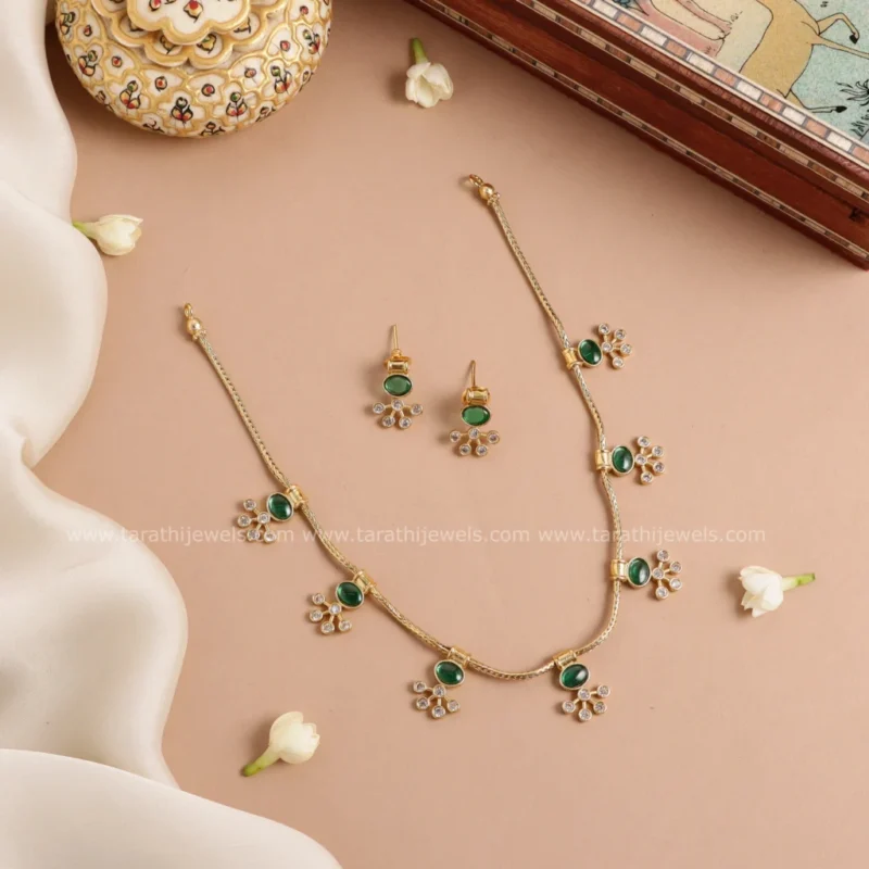 Manju Green Stone Necklace N656