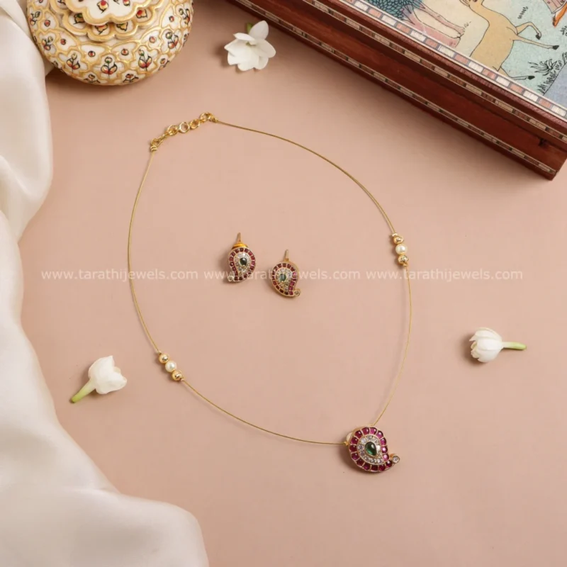 Antique Mango Invisible Necklace N696