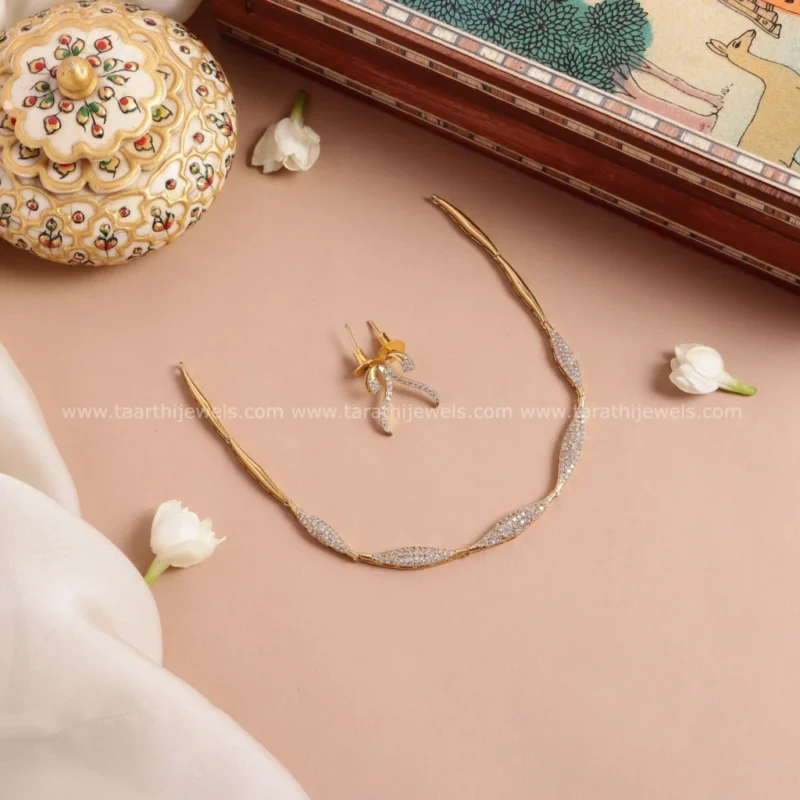 Vennila Simple Choker CH341