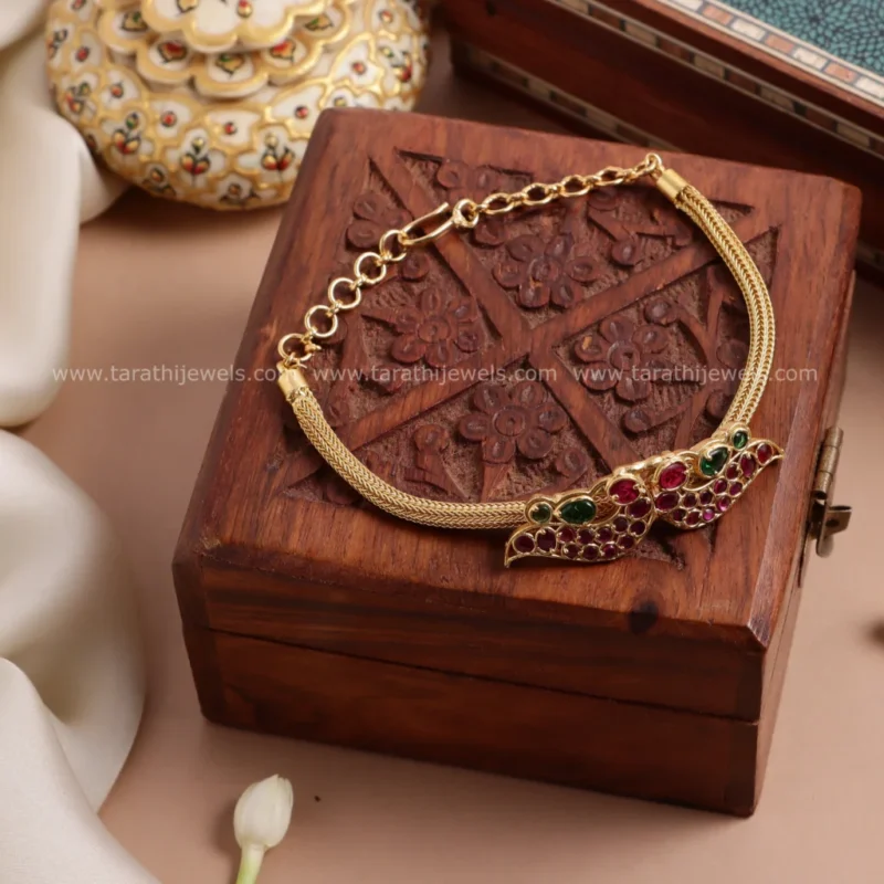 Adhithi Simple Kemp Choker CH339