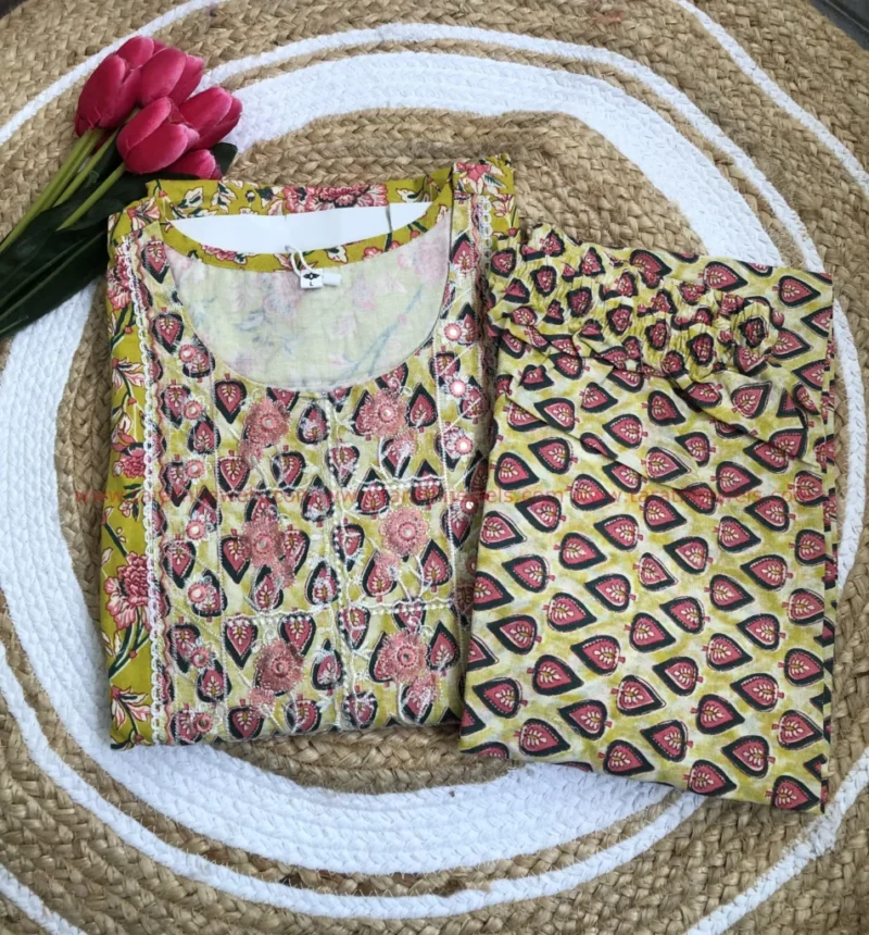 Tarathi Floral Design Two Pieces Set DR11
