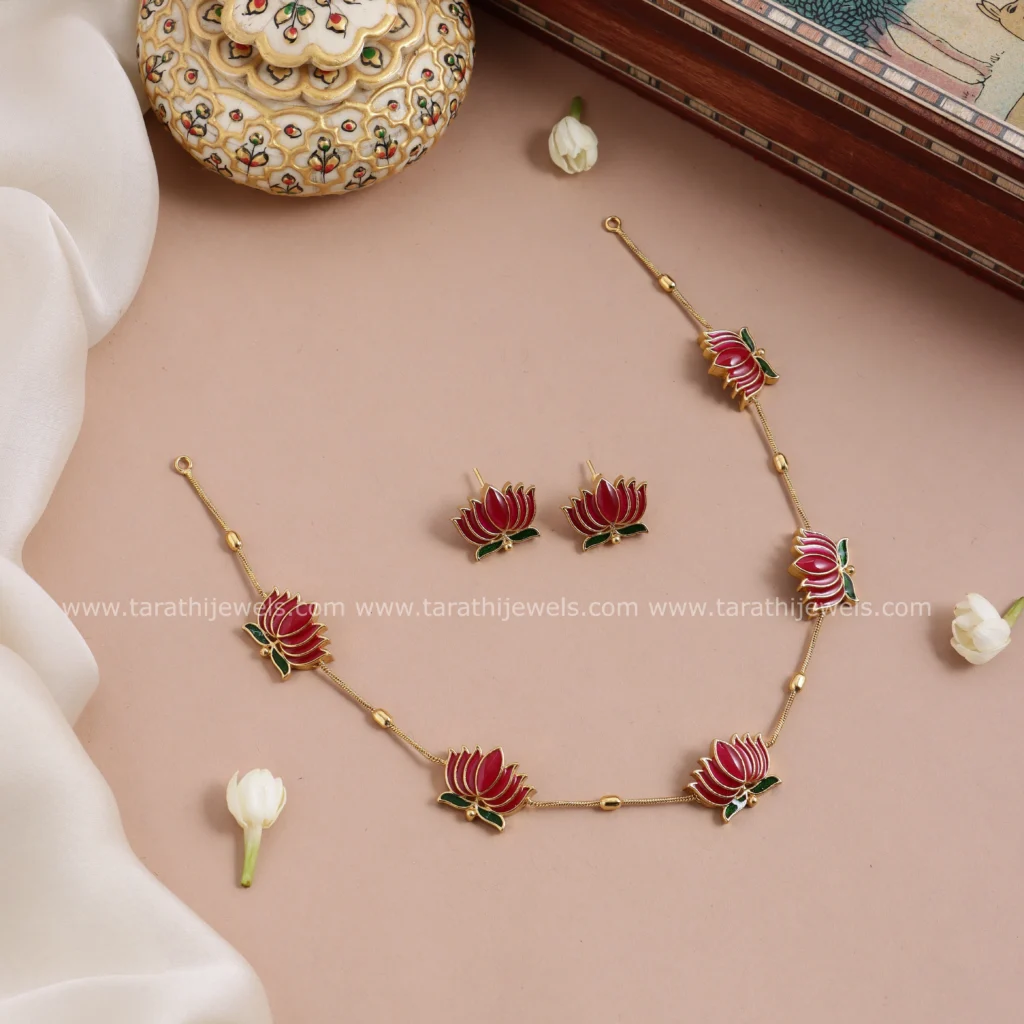 Amazing Lotus Choker CH366