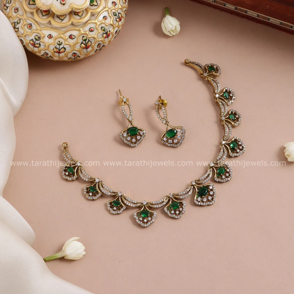 Green stone Necklace N763