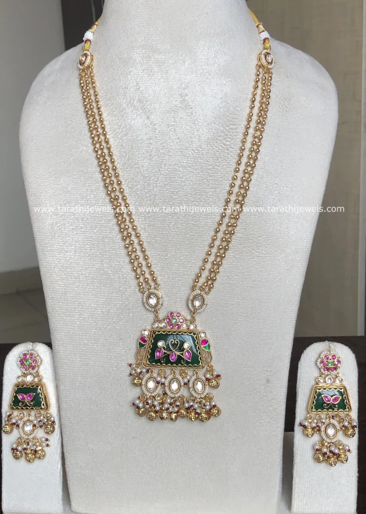 Premium Quality Gold Tone Heritage Jewellery Neck Chain N812