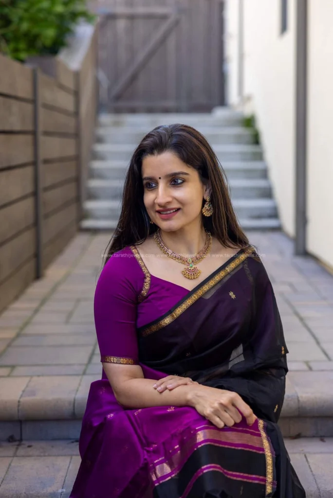 Revathi Traditional Kemp Necklace N802