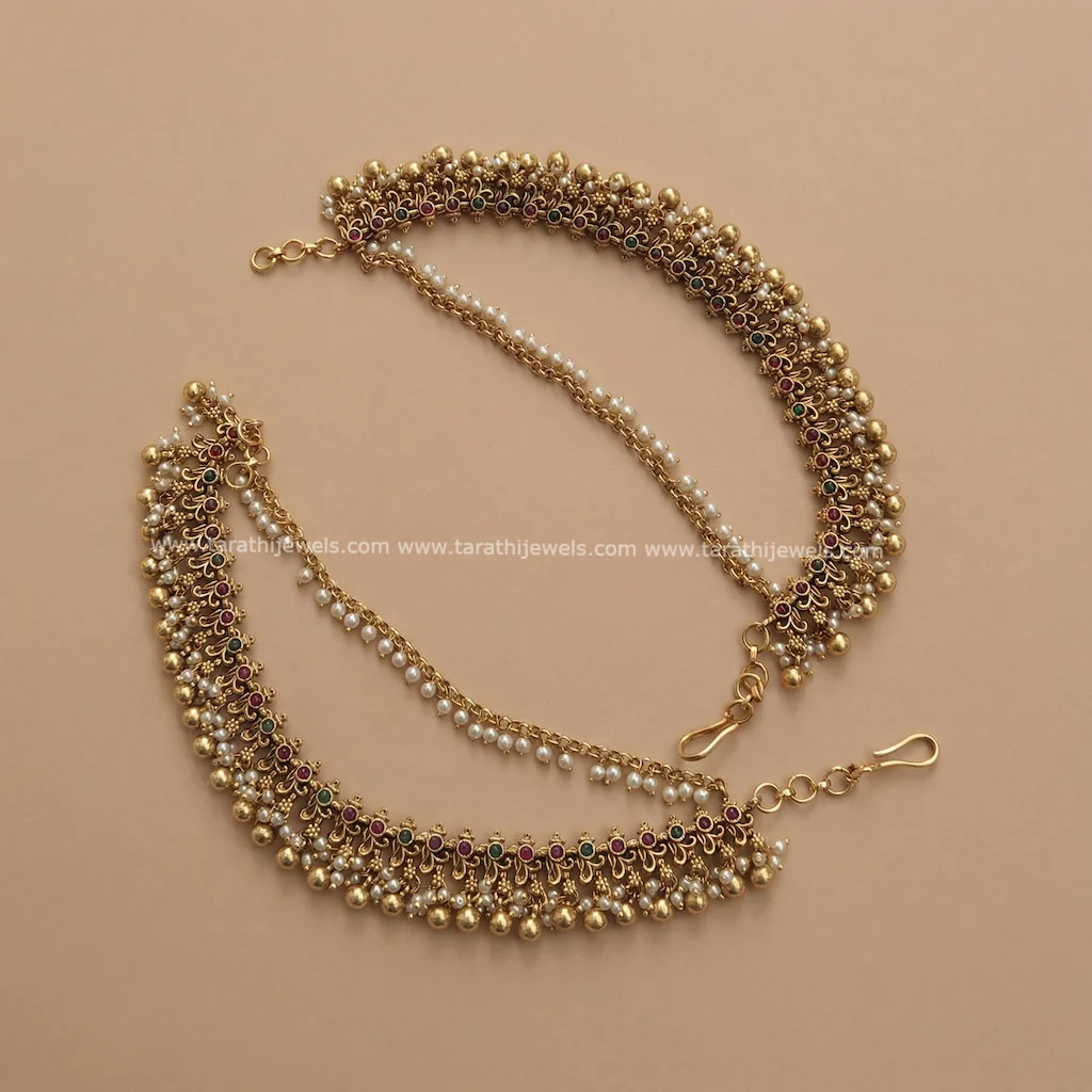 Two Layer Pearl and White beads Maatal EC111