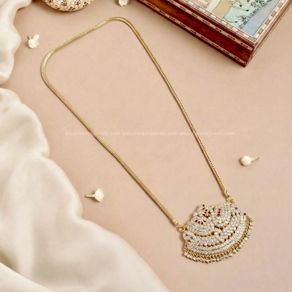 Traditional Peacock Long Chain HA350